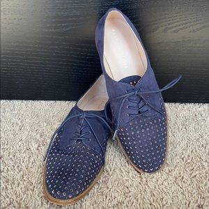 Women’s Blue suede perforated oxfords!